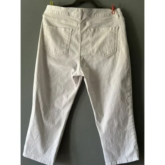 Nine West Chrystie Capri Jeans Size 14 Stretch Mid Rise Casual Summer Pants - Picture 5 of 5
